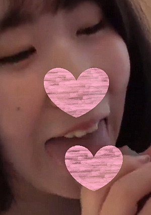 [No, Individual Shooting] I was very excited to see her innocent baby-faced 18-year-old having sex right after graduating and having a serious orgasm [High quality with bonus]