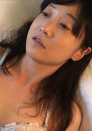 Uncensored I met a plain married woman and nurse so I invited her to take a sex video. This is what happens when you enter the hotel. ◆You can download it with a review
