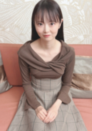 [Treasure]** Model's white, slender, beautiful naked body, can only be enjoyed by those who have been chosen, and the ultimate blowjob will explode and reach your breasts inevitably ejaculation