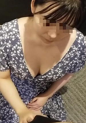 [Uncensored][God]A charming woman working at a government agency with the strongest face and pure white H cup