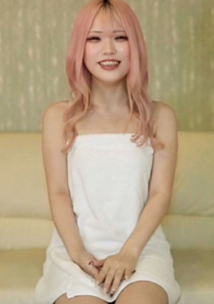 [No] A woman with super cute, flashy, coloured hair is erotic... Apparently she loves naughty things⤴. She's also included in her first facial and first creampie * Bonus High quality
