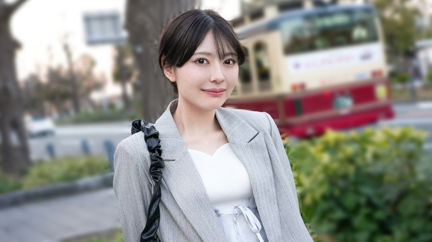 A fresh beauty in her second year in the workforce [Kaho-san] The ultimate SEX where her youthful clear skin and slender curves twist lewdly [First shot] AV application online AV experience shooting 2435