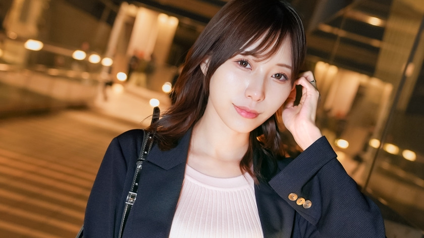 Kaede, a hard-working office lady who applied without telling her husband, has a style that makes you think she was a model. If you lick and lick it and thrust it doggy style, she will cum over and over again with a sweet voice. Look at the sexual desire of a woman that exudes from her job change intelligence. [First shot] AV application online AV experience shooting 2408