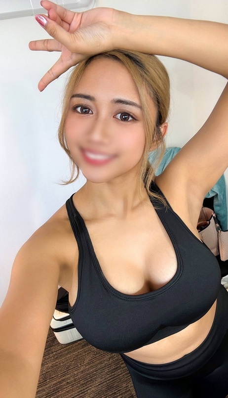 A former professional golfer half-Japanese beauty. A genius of serious beast-collecting eroticism, a talented sex talent who is a man of overseas genes, writhing in a crazy throbbing and climaxing.