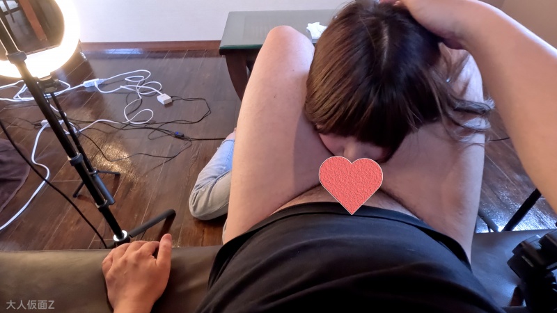 Nanami (19)'s fourth shoot finally shows her face in a different angle of view. The scene where she left her toys inside is included is included in two angles.