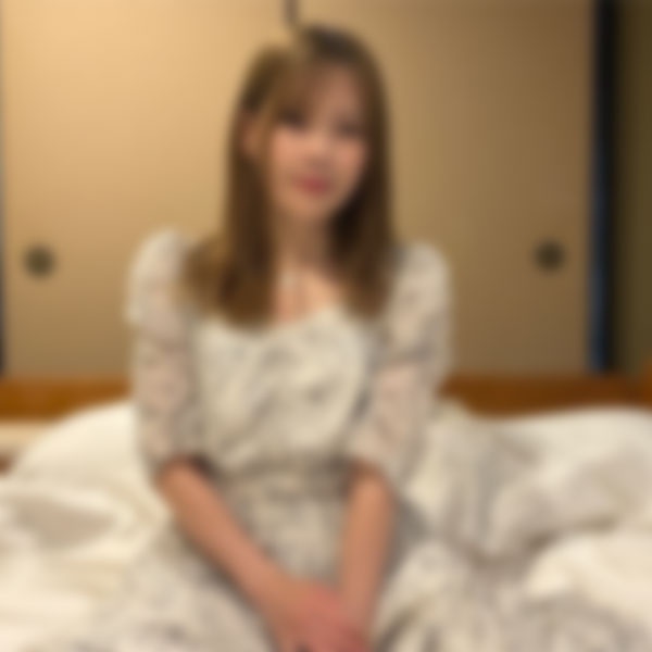[Uncensored][Face revealed] Although she looks like a beauty salon or beauty, a beautiful wife working at a school lunch center is toyed with