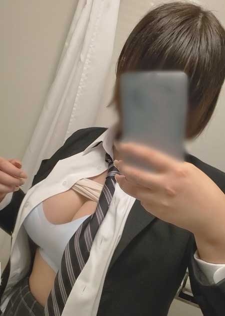 [High-definition remastered version] [2005] H-cup huge breasts ① After school busty shaking POV