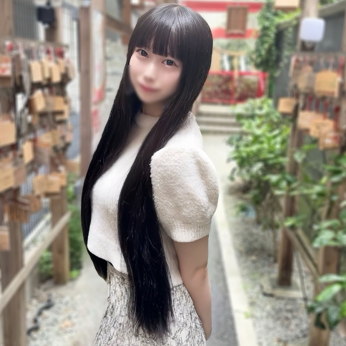 "My hobby is wearing a showy masturbation... A neat and black-haired job seeker who wishes to pass the exam for a major company, a large amount of insemination of an erotic body that shines in her tight thighs and is inevitably erect.