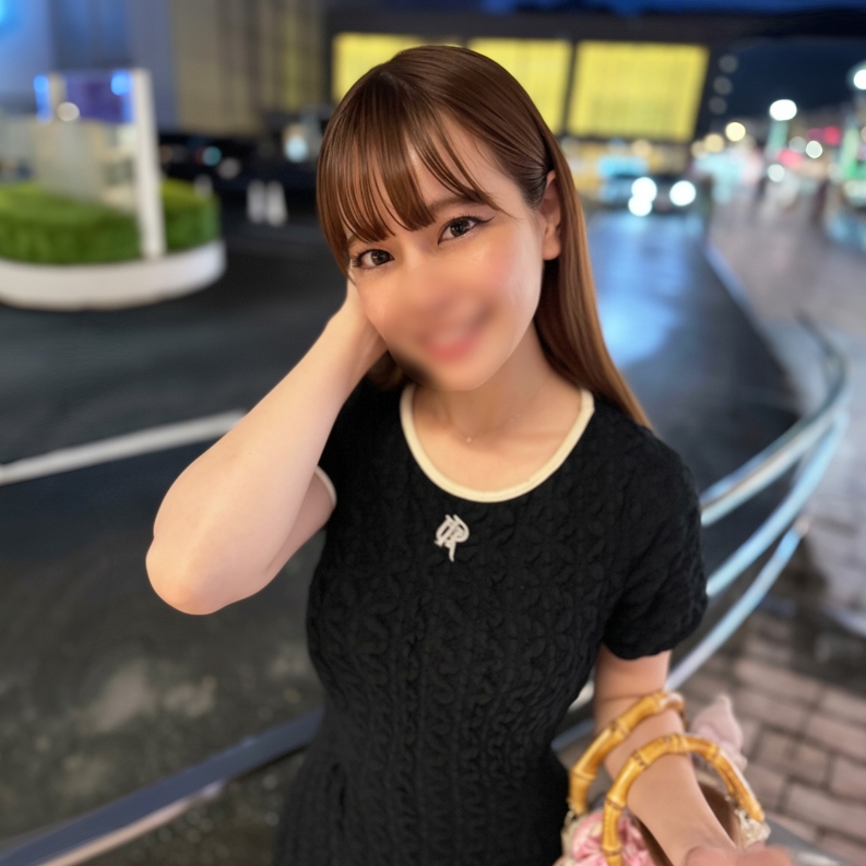 The most beautiful galva in the countryside rushed to the Shinkansen, a slender, beautiful body with charm and a radical service special with continuous creampies.