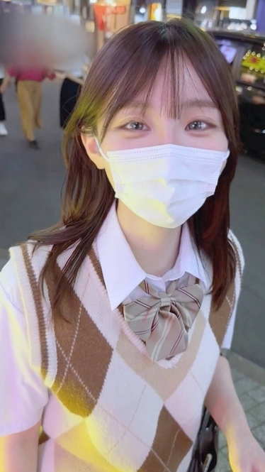 [The highest investment ever] Super beautiful half-Japanese 18-year-old who is flooded with entertainment scouts will appear in her first pill-free, raw creampie uniform, over 90 minutes 4K high-resolution filming rare footage