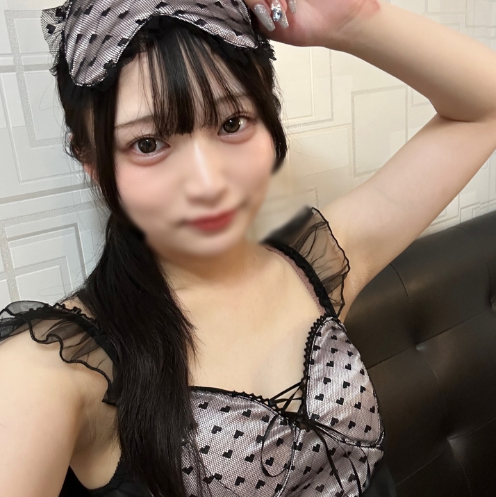 Reunion of Ko-chan, the cutest SSS-class Ko-chan, who has ever met her in a cosplay that suits her idol face, and she's private and has a really strong touch.