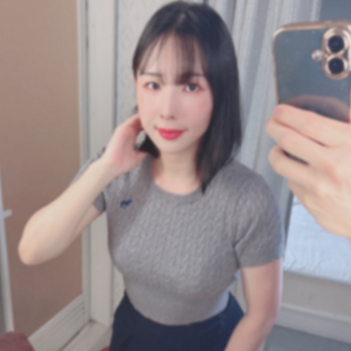 Beautiful quarter beauty's fair-skinned, big-breasted body uses Japanese-style net re-piston to make her face turn red as hot semen is poured into her pussy.