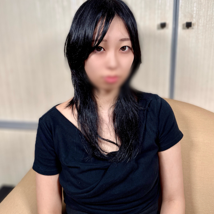 She has a plain face but a sexy body [None] [Creampie] A plain-faced woman with a teacher's license has a sexy body and is actually a masochist who loves sex, so she turns her into a masturbator and treats her sexual desires *Bonus included
