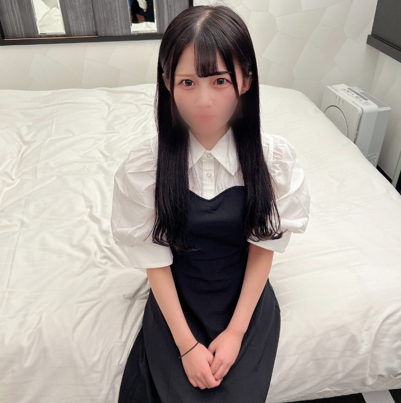 I have a slender body like a hillside idol.It's been a while since my sensitive body was touched by a man, and it flooded me.I'm a lewd person whose face turns red from the pleasure of a big hard cock and hot semen.