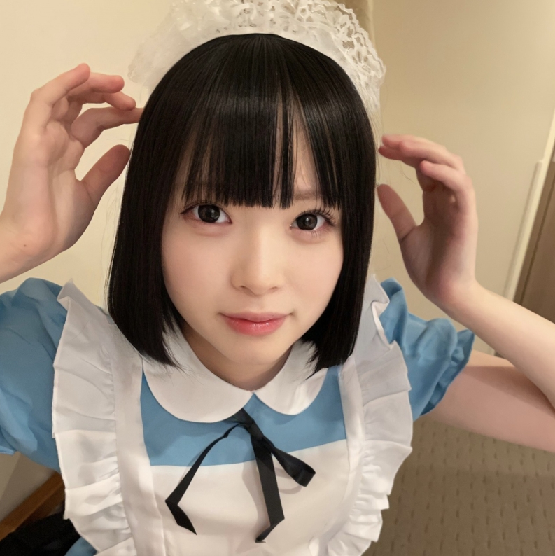 [Voice fetish must-see] Long-awaited 3P ♡ Two simultaneous blowjobs with her cute face ♡ I made Yuna-chan in a bunny costume feel so good