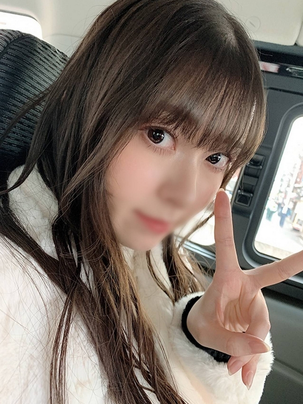 [FC2/Legendary small breasts] *Limited quantity *Beautiful dental hygienist with 1 experience (23) When I sucked on her pale pink super sensitive nipples, the crack was flooded with naughty juice (Tin)