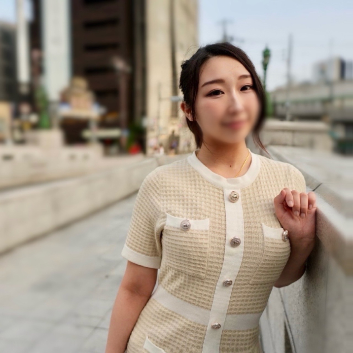 Crying female dog [No] [Creampie] Private sex with a lewd soft-bodied beauty After licking his dick deliciously, she uses him as a masturbator and cums irresponsibly *Bonus included