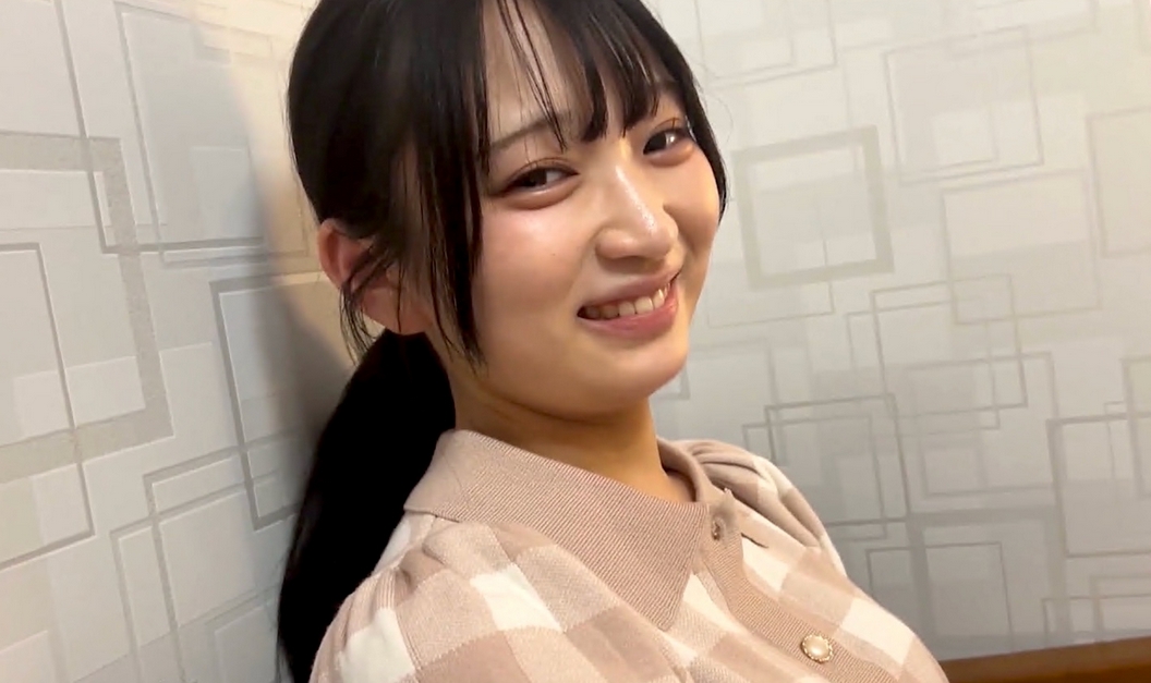 I'm going to release a creampie video with that SSS class beauty who is very popular among people. I'm sorry if it's the end.