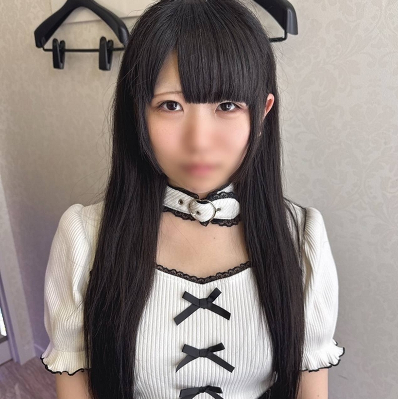 Aspiring Idol U. / Shy and shy Reni-chan with beautiful legs and beautiful butt. / Easy to lose, 〇. / Ri. Creampie in pubic hair pussy.