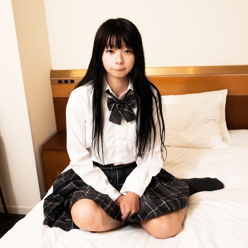 [Cosplay] 21 years old, 155cm tall, extremely comfortable to hold, girl in clothes is short on money and applies for a photo shoot. Creampie sex with her tight pussy.