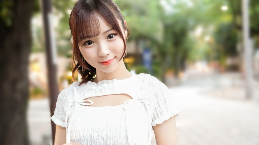 The ultimate weapon that a baby-faced beautiful girl has hidden is a big dick that pops out with a sprinkler. Even with that, the man's raging flames cannot be extinguished. [First shot] AV application online AV experience shooting 2468