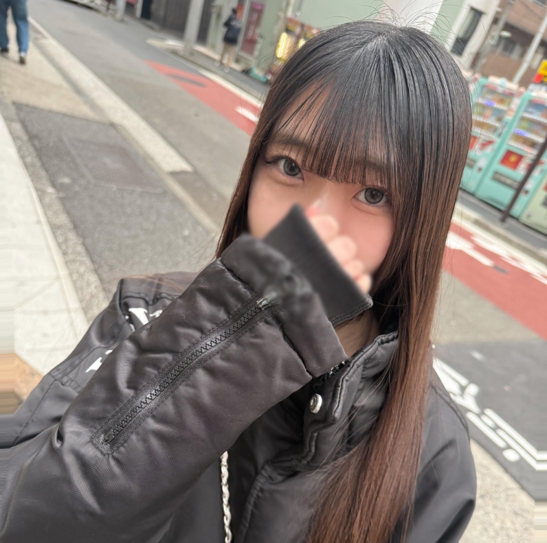 The camera is submerged with continuous squirt shots... A new nursery school teacher who plays pussy farts with shahame squirt l**ks completes detox with two consecutive shots of rich sperm