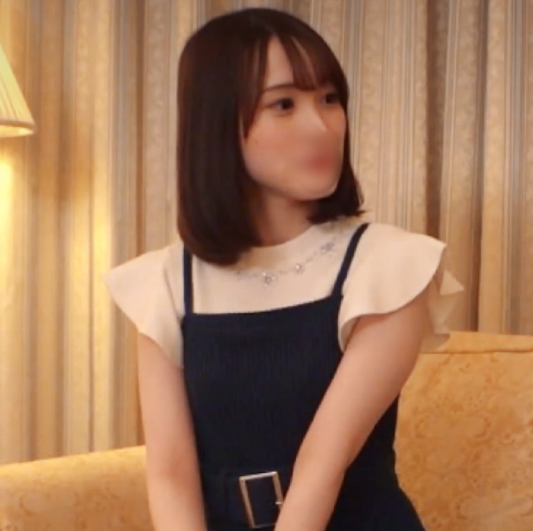 [Individual shooting] C-cup fair-skinned slender beauty JD/First raw sex & creampie sex after being seduced by a senior member of the circle [*Limited quantity]