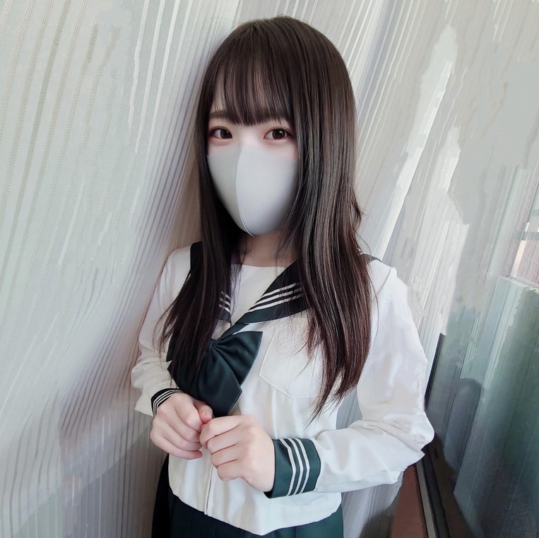 [None] [First shooting] This is the first time it came out... A threatening flood of squirting exceeding 1 liter Massive facial cumshot record