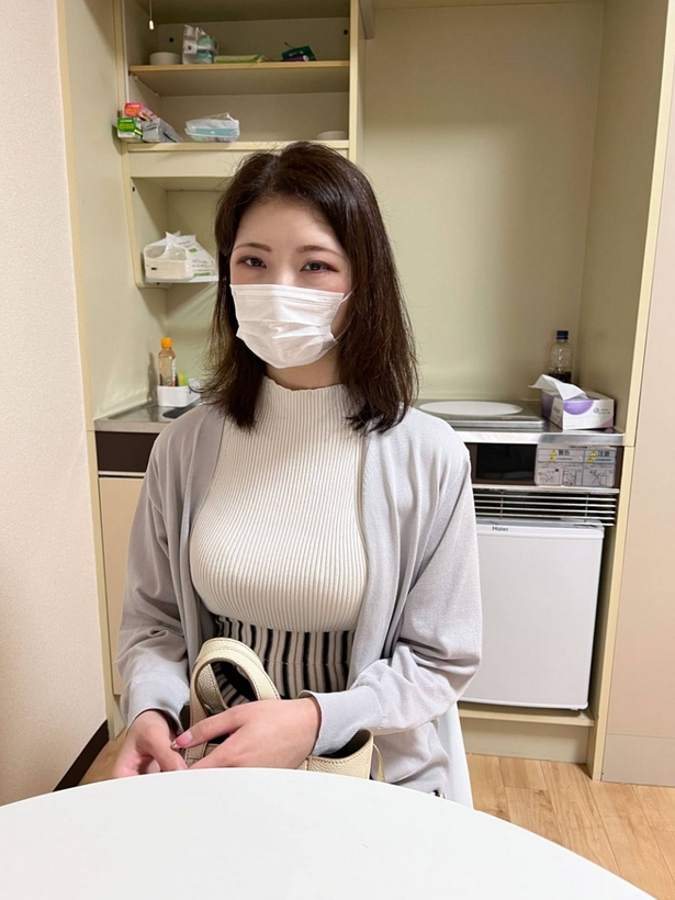 [F-cup saggy big breasts] A quiet and elegant wife's tongue usage is unexpectedly erotic and has excellent sensitivity, making it irresistible [Wife-chan Warehouse] *Review bonus included