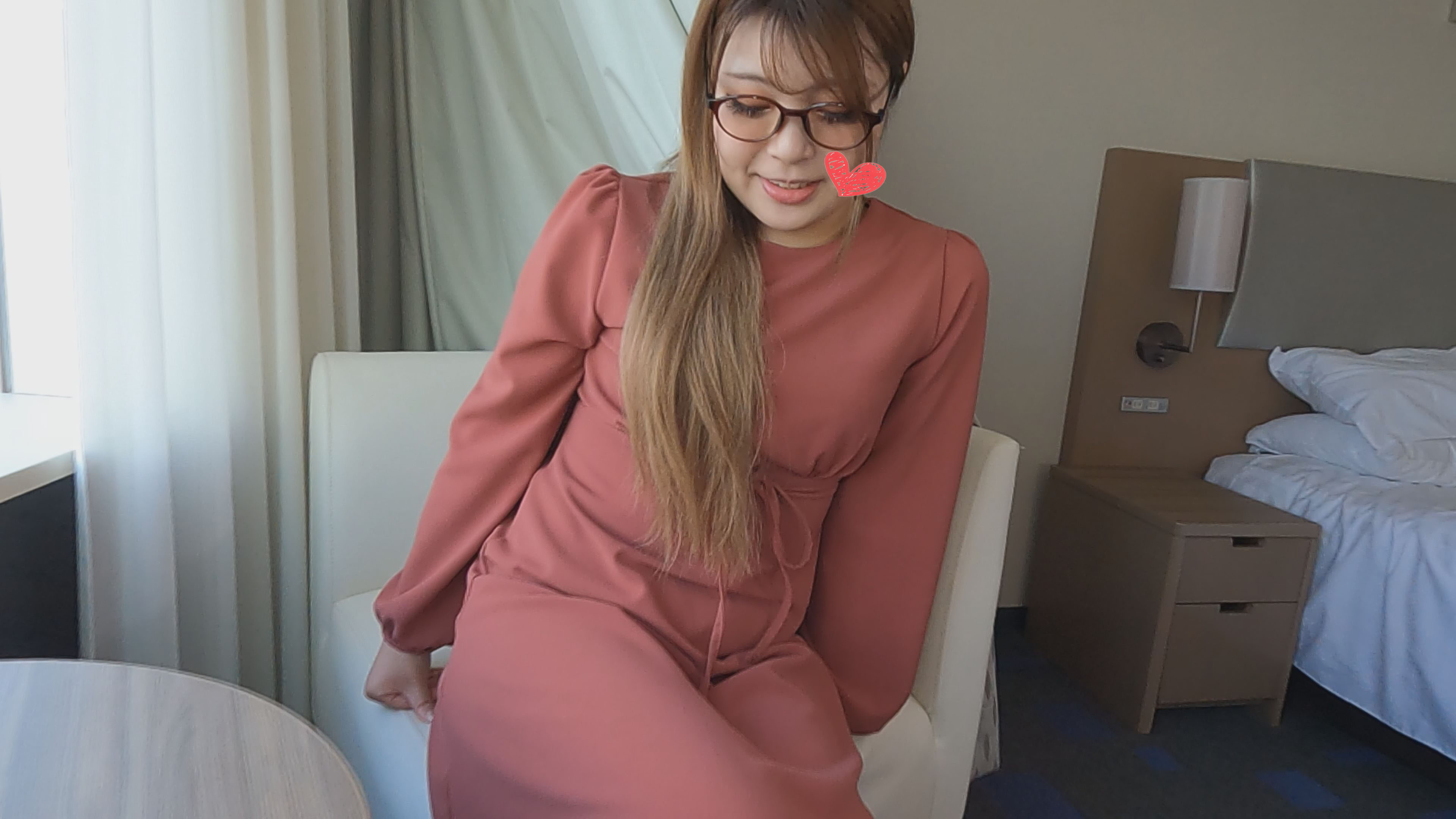 Uncensored Genuine friend I asked her to take a picture with an erotic female friend Which is better embarrassment and comfort Akemi 23 years old Shinobu 24 years old