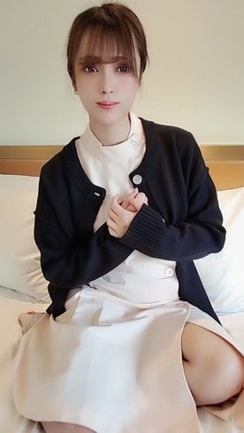 Internal medicine nurse Supporting a mother who raises her daughter with one female hand Appearance Year-end special price