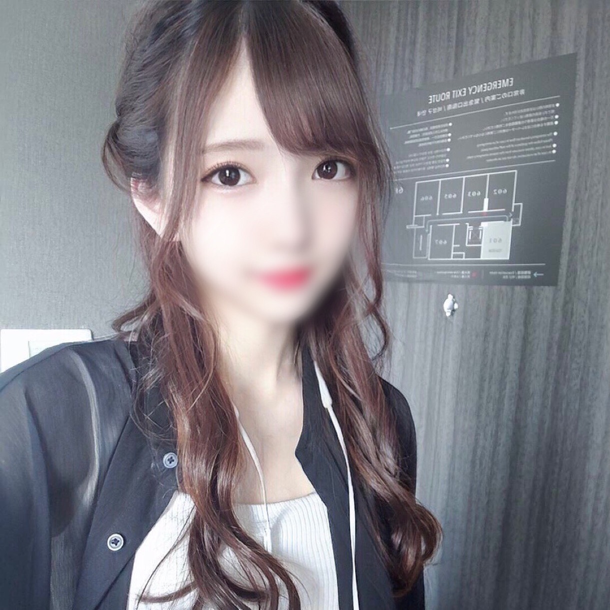 Uncensored Appearance Complete first shot Haru-like unfussy and beautiful slender beauty Risa-chans embarrassed appearance is rigid Kimo uncle cock angry piston vaginal cum shot is refused to Risa-chans thick cloudy conceived juice fo**ed seeding completed