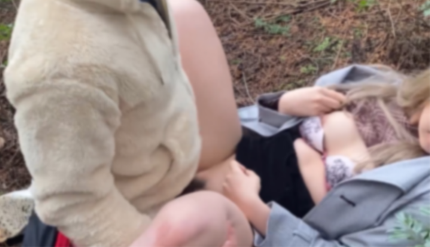 There are 2 extra videos Limited quantity Face barre thin moza no place gauss delivery Take out your best friends sister to the forest with seniors and fo**ed vaginal cum shot