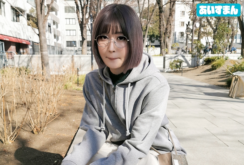 Nasty de M Bitch-chan with a clear face It's a sober and communicative obstacle with glasses, but when you take it off, it's amazing Aniota Fujoshi Yukiko-chan 25 years old