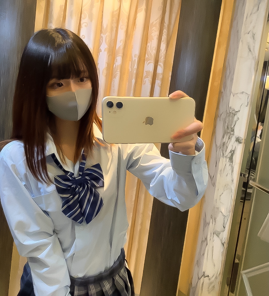 First shot 18-year-old active female student super slender beautiful girl Rika-chan
