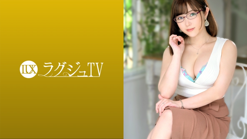 Luxury TV 1468 If I could express the eros I have ... A married woman who works as a curator at a museum takes the plunge to appear on AV because of her husband's affair. Pleasure as a woman who was, leaving herself to pleasure and being disturbed