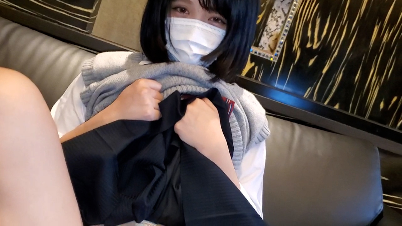 Limited number of first shots Uncensored Innocent and obedient beautiful girl is brought into a closed room and vaginal cum shot is usually pretended to be serious Bonus first appearance blowjob mouth ejaculation