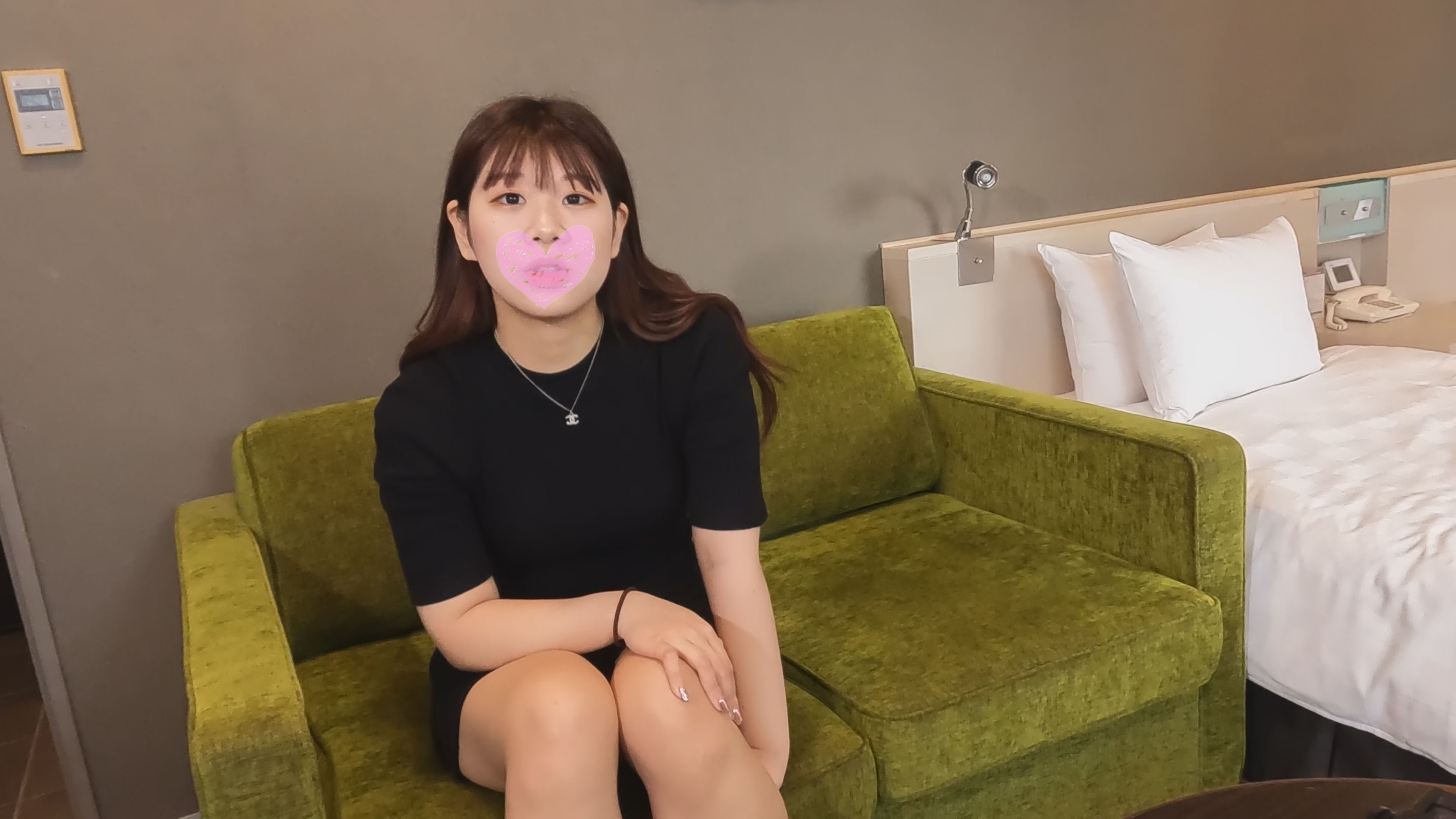 Uncensored The clitoris standing on the clitoris will be photographed and the video will be sold with the consent Akemi 23 years old