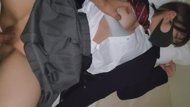 Prefectural girls school F cup erotic girl knowing the value of her body and making a high debut Limited to 100