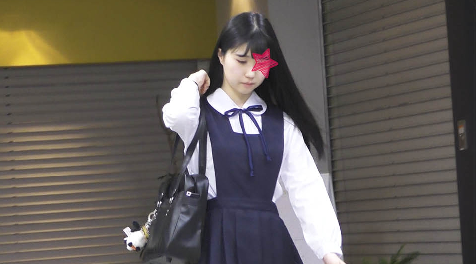 200 countdown special price Train Chikan Unprecedented 200 people Chikan is just around the corner The beauty of the back of the jumper skirt suddenly changes into a nasty