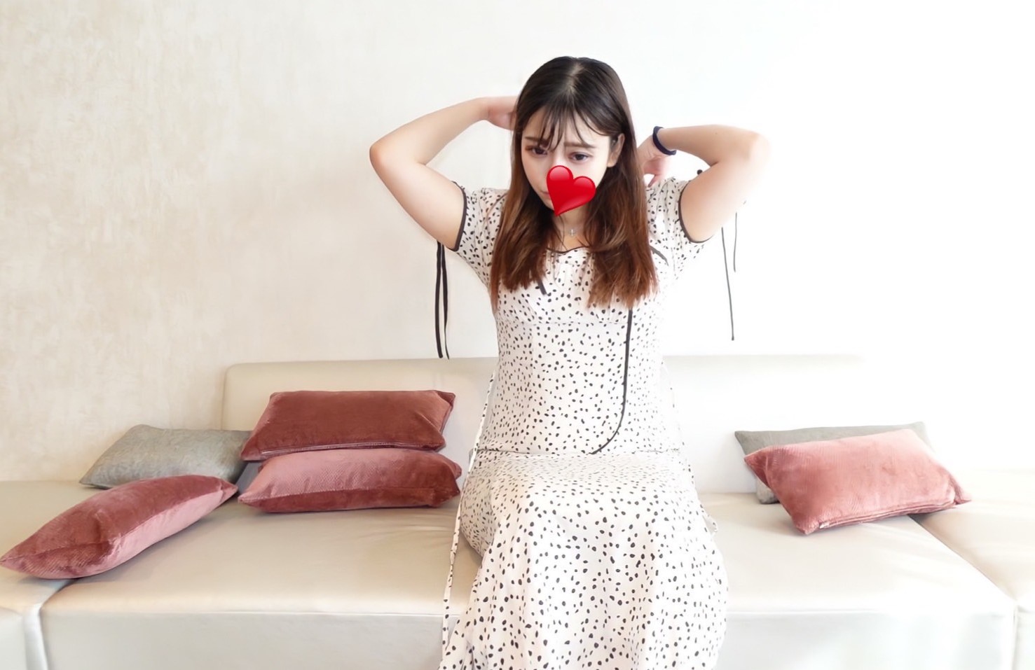 Nothing Complete Appearance H-Cup-chans Furious 110-Minute Story The woman who called out to me to teach me the way happened to be a young female college student with an H-cup Creampie video twice