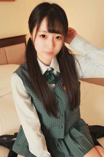 Neat and innocent private school Short height 149cm super cute girl First raw cock selfishly cleaning fellatio in teenage tight vagina hole