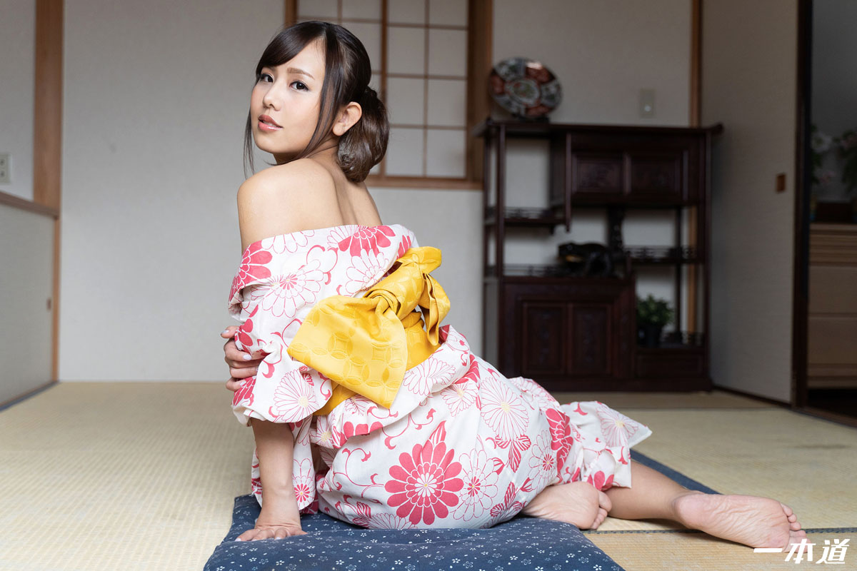 Yukata beauty