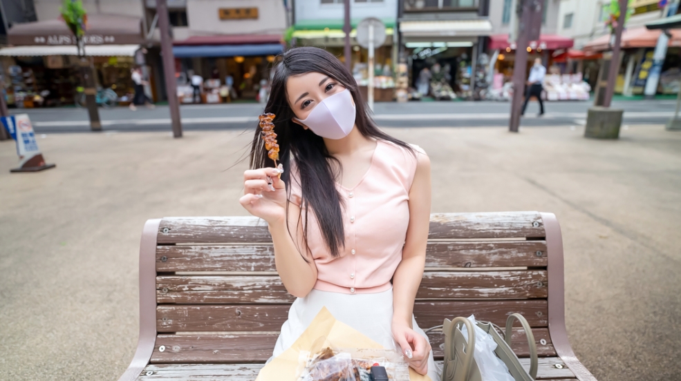 Limited number of first shots Uncensored Cinema-style new graduate teleop Ecup beautiful busty beauty is disturbed by her sexual desire The beautiful busty body swaying with lewd pheromones exposed from the whole body Raw creampie mouth ejaculation