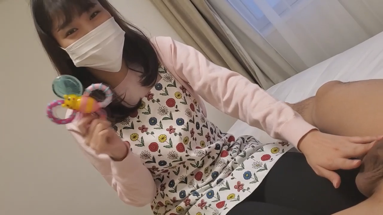 Naked apron Matching with an active nursery teacher Licking the whole body in a baby play and launching semen without permission
