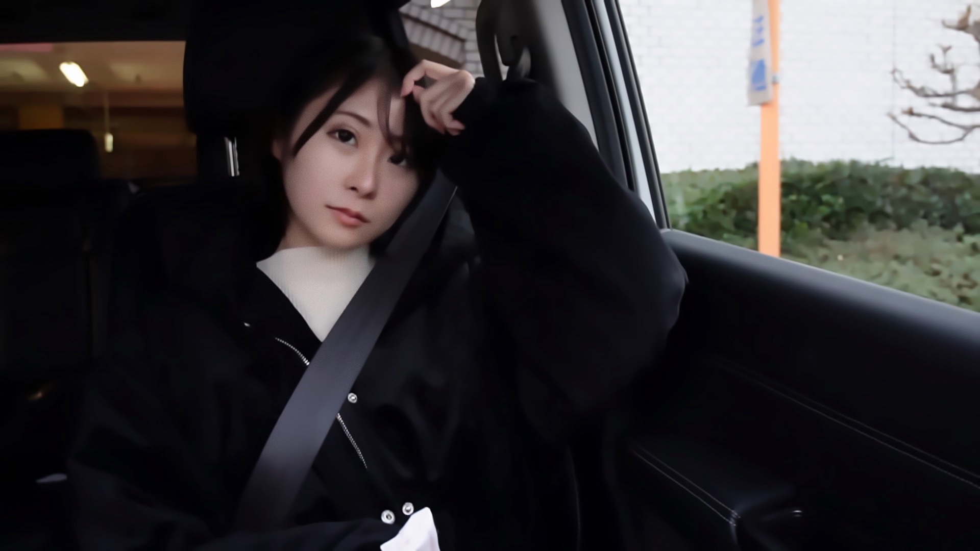 19-year-old maid appeared Shortcut beautiful girl Akihabaras orthodox maid cafe fo**ed vaginal cum shot with boyfriend and love love Complete appearance 2nd round of vaginal cum shot Personal shooting Original 206th person