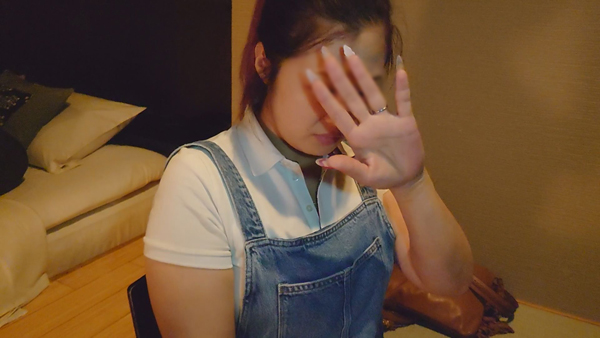 Personal shooting Obedient wife who sucks cock while drooling de M wife who is at the mercy of debt repayment a raw meat stick is thrust into the back and faints in agony and vaginal cum shot