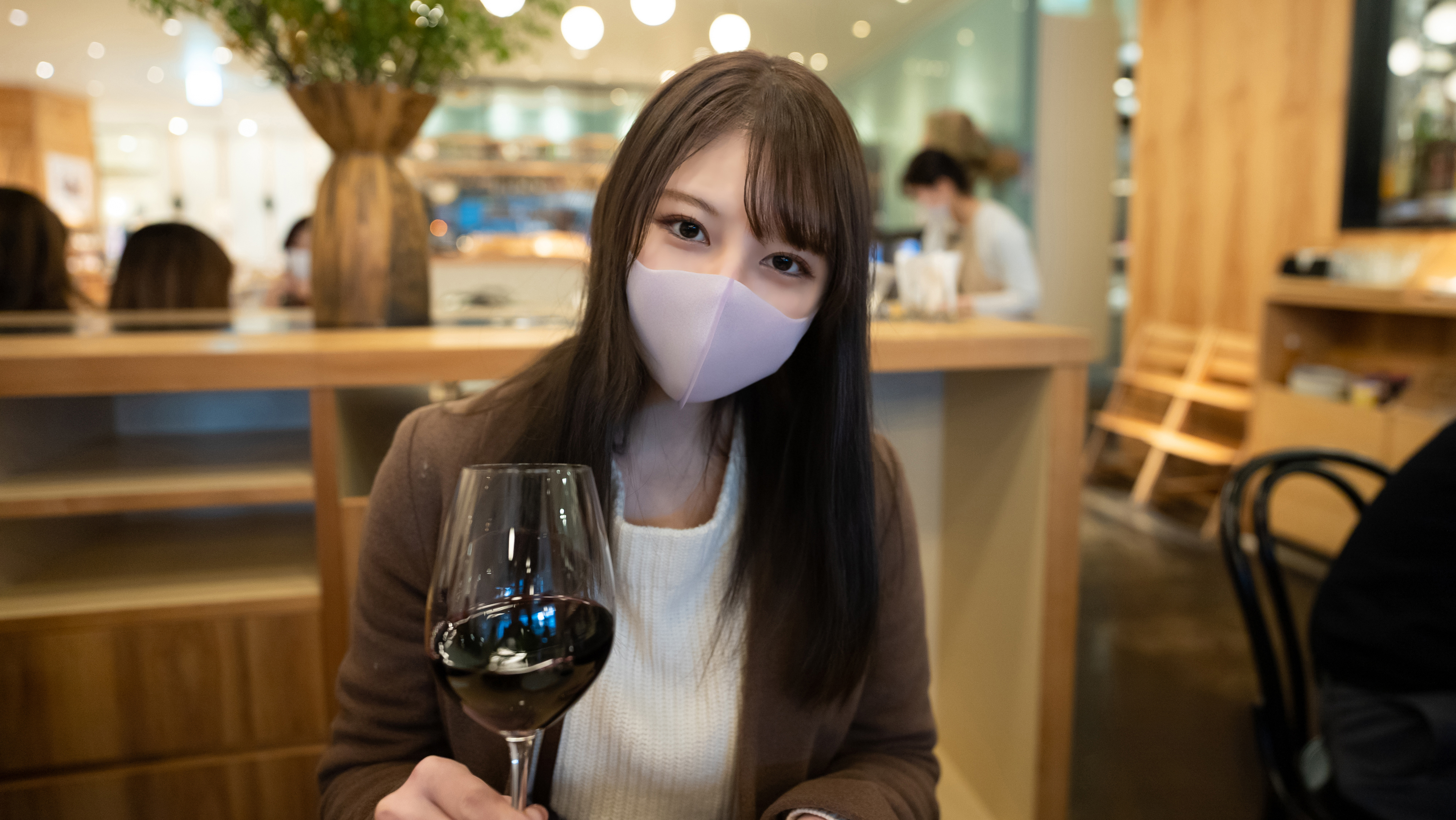New cinema style Uncensored Limited number of vaginal cum shot in Japan for yet obedient female college students studying abroad aiming for bilingual 2 times vaginal cum shot feature film