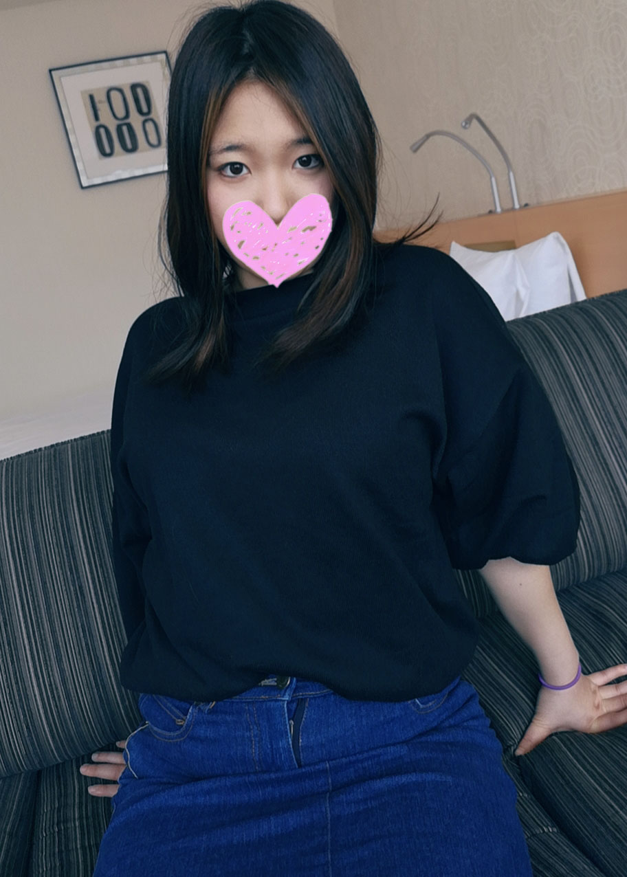 No Personal shooting Yuri N Reto Im a cheerful girl who looks like Iva Im pretty crazy but please dont be surprised Shop clerk Kaho 22 years old
