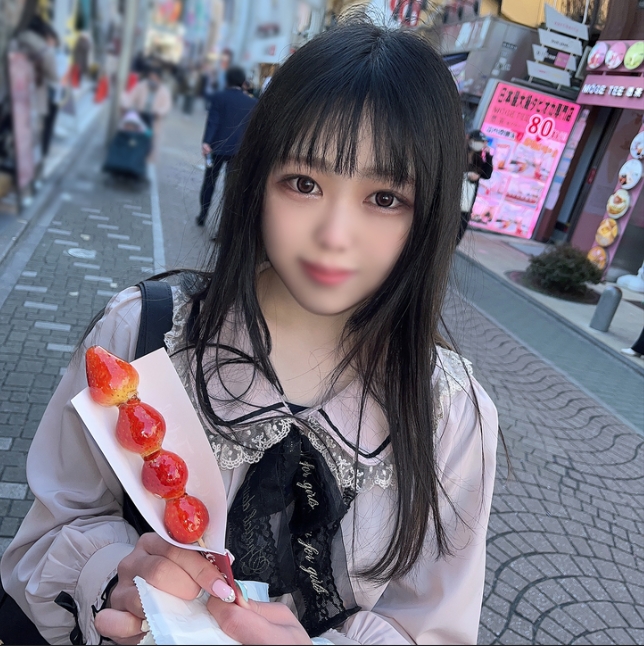 First appearance uncensored Limited number of 19-year-olds who attend a beauty vocational school greedy for pleasure